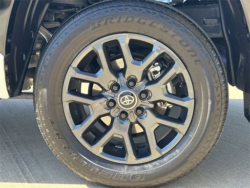 Used 2025 Toyota Tundra Platinum image 9