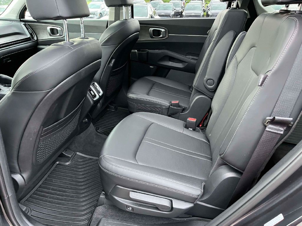 Certified 2026 Kia Sorento X-Line EX AWD/4WD image 7