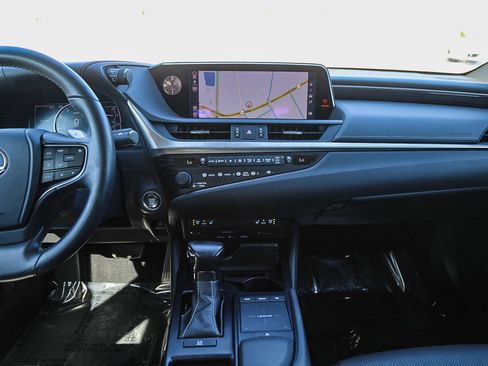 Used 2019 Lexus ES 350 w/ Premium Package image 13