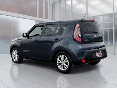 Used 2015 Kia Soul + FWD image 4