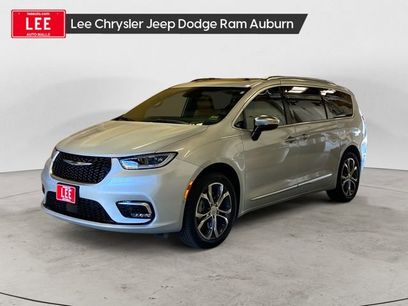 New 2026 Chrysler Pacifica Pinnacle