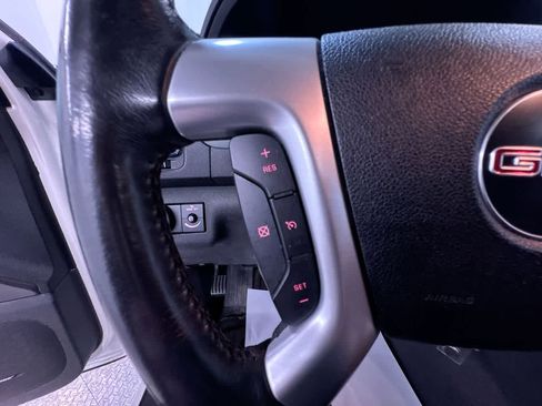 Used 2010 GMC Acadia SLT image 19