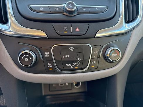 Used 2024 Chevrolet Equinox LS w/ LS Convenience Package image 21