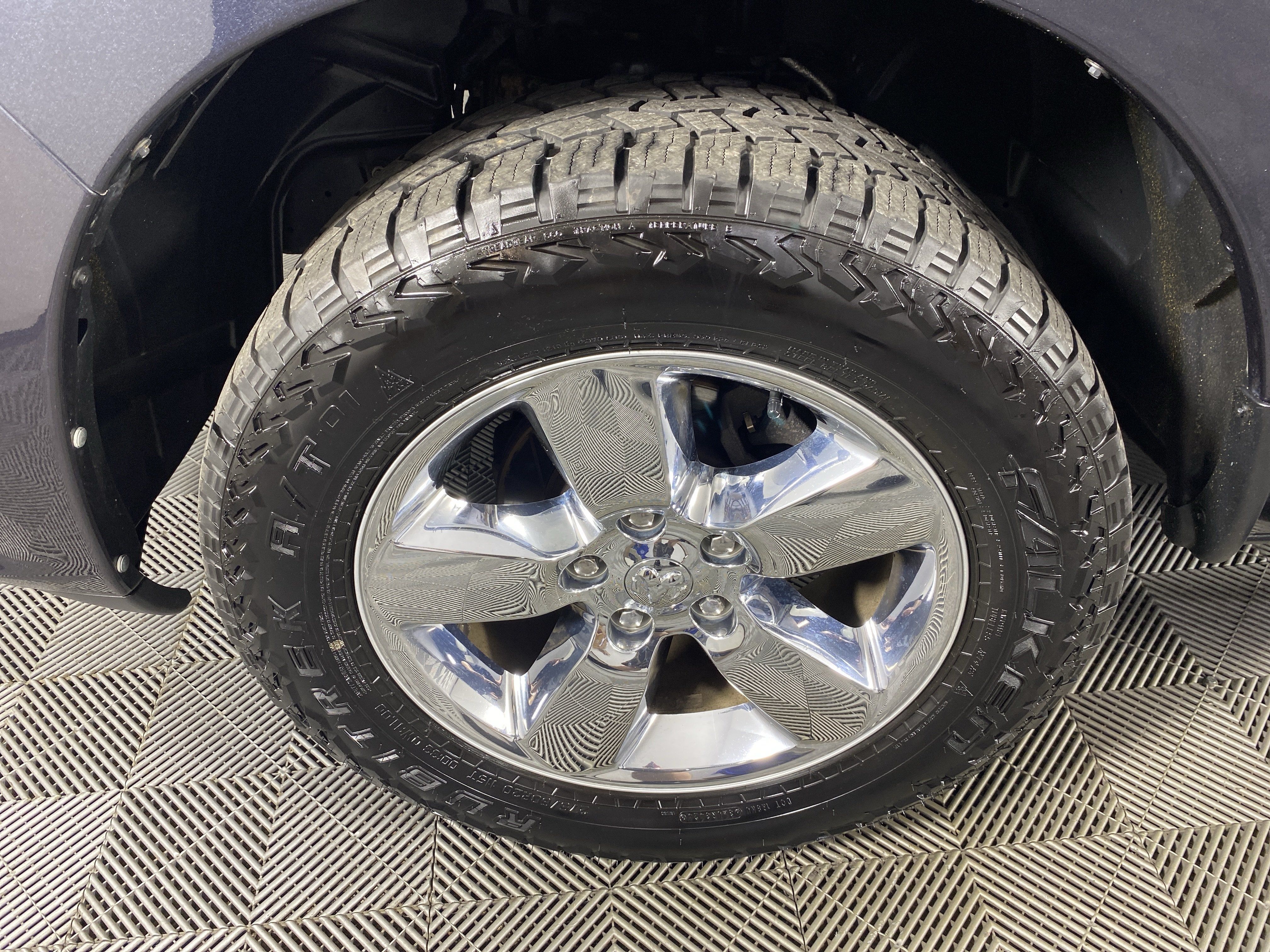 Used 2019 RAM 1500 Express w/ Express Value Package AWD/4WD image 10