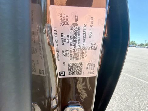 Used 2024 Chevrolet Colorado LT w/ LT Convenience Package III AWD/4WD image 27