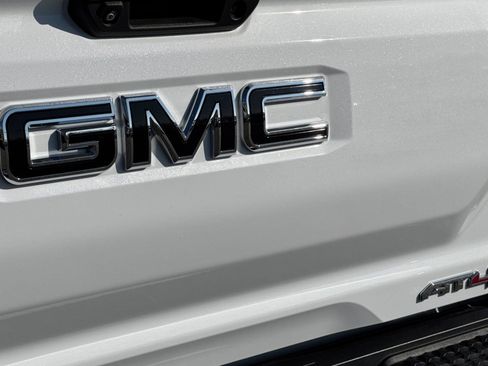 New 2023 GMC Canyon AT4 w/ AT4 Premium Package AWD/4WD image 50