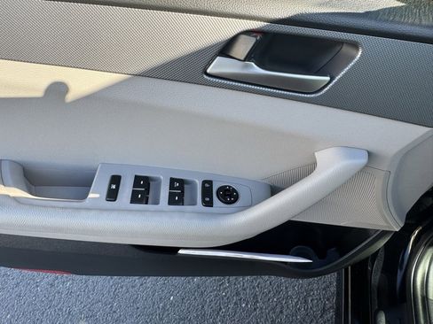 Used 2018 Hyundai Sonata ECO image 13