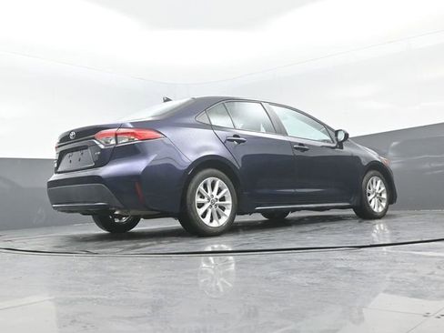Used 2022 Toyota Corolla LE image 19