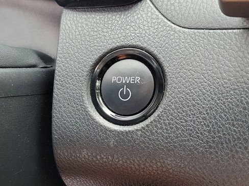 Used 2025 Toyota Camry LE FWD image 30