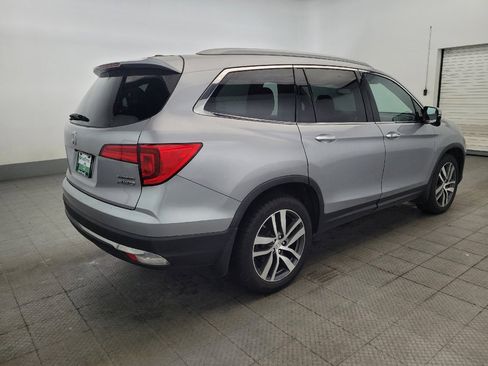 Used 2018 Honda Pilot Touring image 10