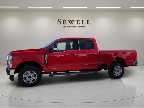 New 2026 Ford F250 XLT w/ FX4 Off-Road Package image 2