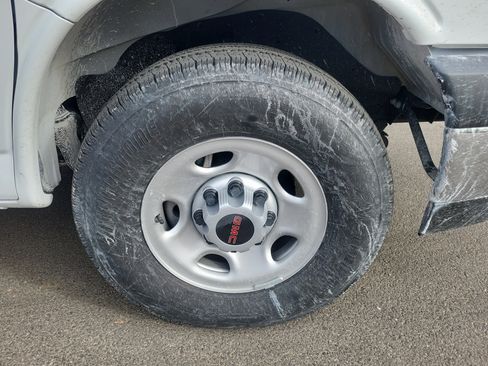 New 2025 GMC Savana 3500 w/ Power Convenience Package image 10