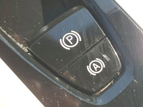 Used 2024 Volvo S60 B5 Core image 20