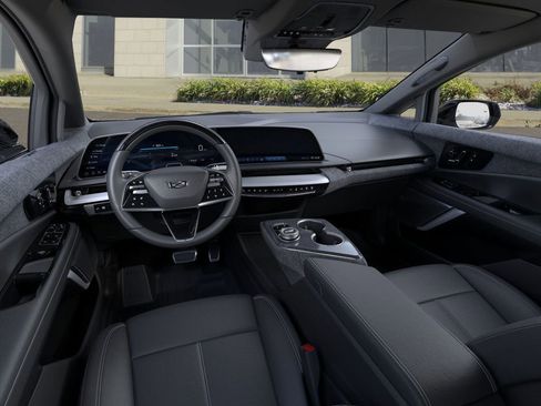 New 2026 Cadillac Optiq Luxury 1 w/ LPO, Floor Liner Package image 15