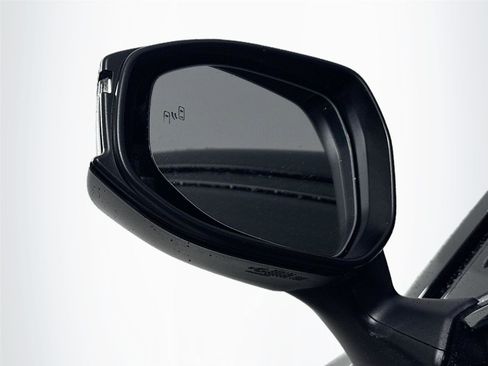 Used 2025 Toyota Crown Signia image 10