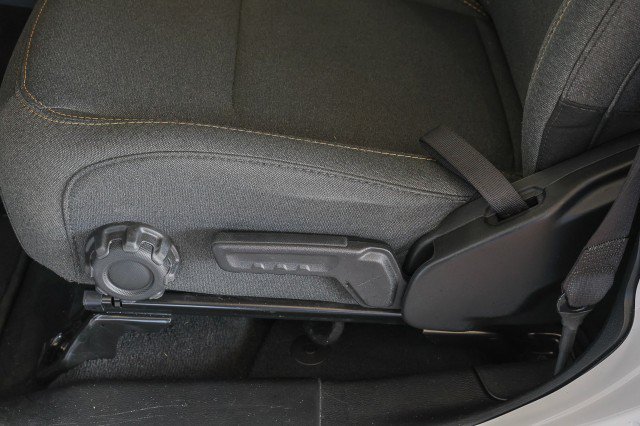 Used 2024 Jeep Wrangler Unlimited w/ Convenience Group AWD/4WD image 10