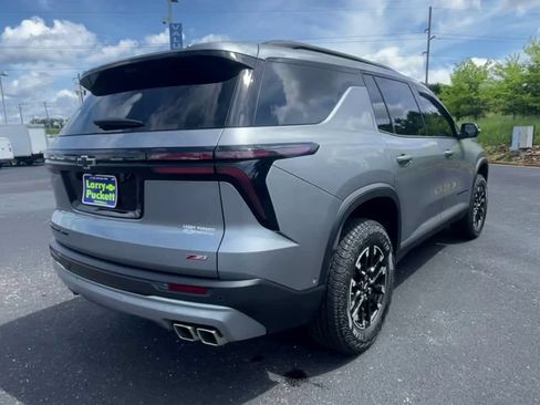 Used 2024 Chevrolet Traverse Z71 w/ Enhanced Driving Package AWD/4WD image 8