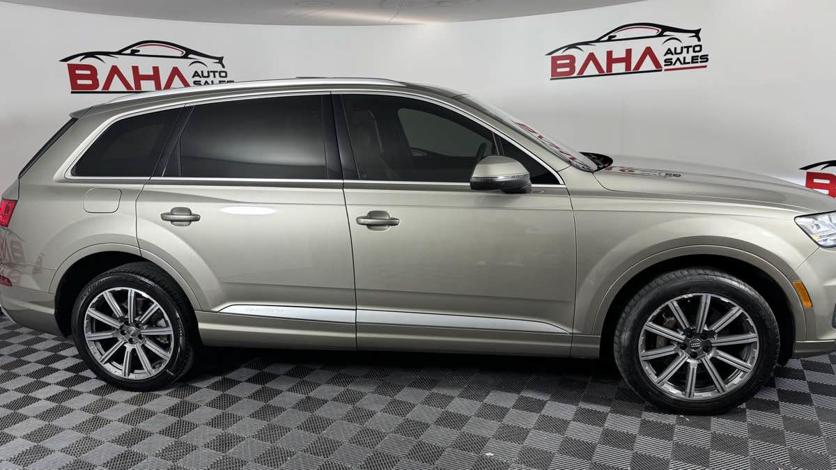 Used 2017 Audi Q7 3.0T Premium Plus AWD/4WD image 8