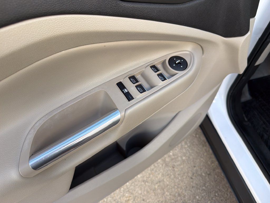 Used 2014 Ford Escape Titanium FWD image 15