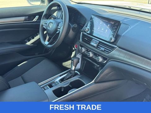 Certified 2022 Honda Accord LX image 9