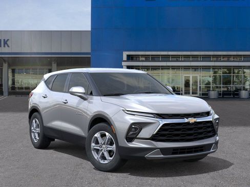 New 2026 Chevrolet Blazer LT FWD image 7