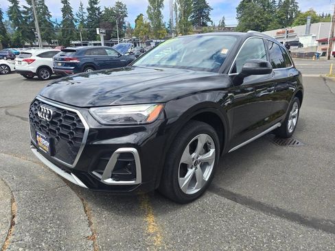 Used 2022 Audi Q5 2.0T Premium Plus w/ Premium Plus Package AWD/4WD image 3
