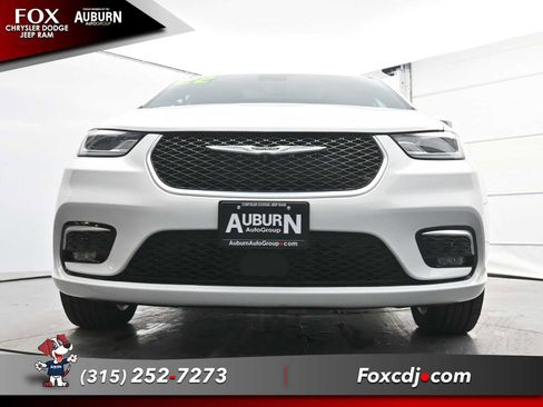 Used 2022 Chrysler Pacifica Pinnacle image 18