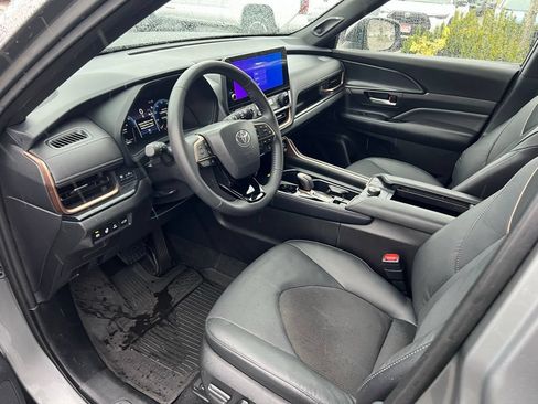 Certified 2025 Toyota Grand Highlander AWD Hybrid image 11