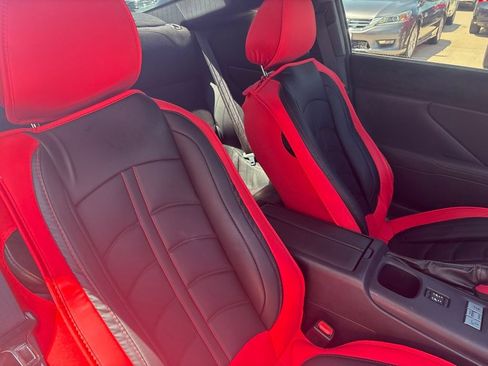Used 2023 Toyota GR86 Premium w/ ALL Weather Mat Package (TMS) RWD image 24