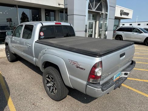 Used 2010 Toyota Tacoma 4x4 Double Cab V6 image 8