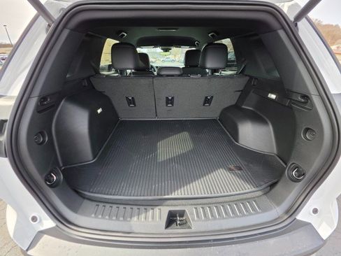 New 2026 Chevrolet Equinox LT image 17