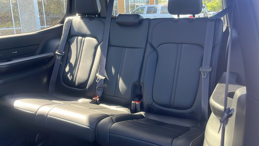 New 2026 Jeep Grand Wagoneer 4WD image 19