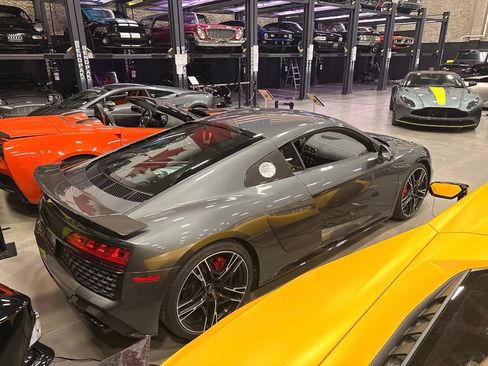 Used 2023 Audi R8 V10 performance AWD/4WD image 3