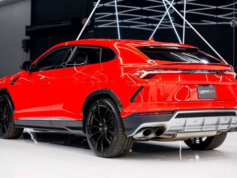 Used 2021 Lamborghini Urus image 14