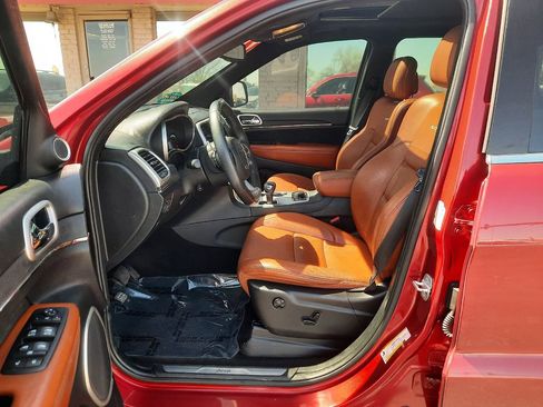 Used 2014 Jeep Grand Cherokee SRT AWD/4WD image 6