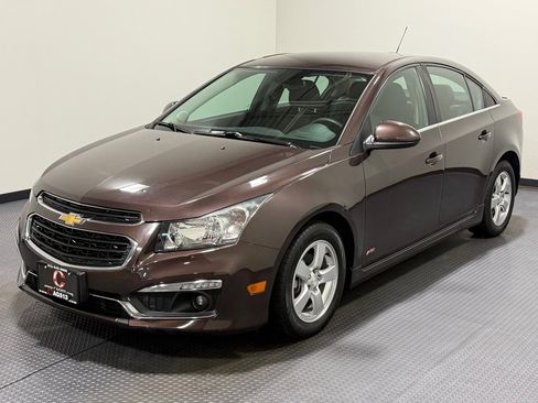 Used 2015 Chevrolet Cruze LT w/ Enhanced Safety Package image 1