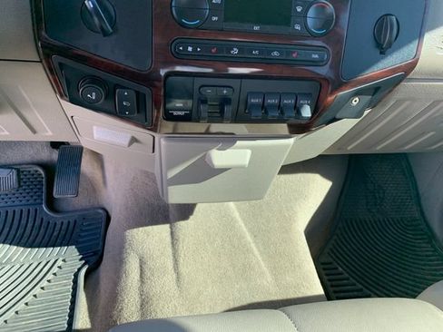 Used 2008 Ford F350 4x4 Crew Cab DRW Super Duty image 27