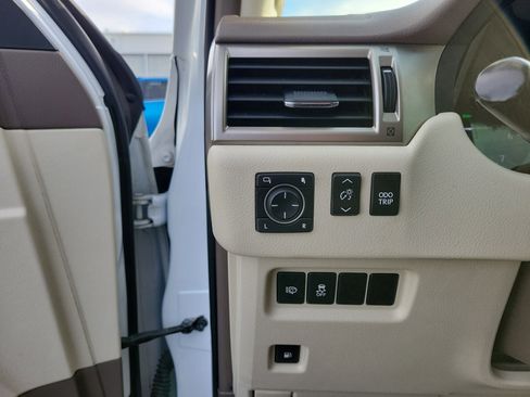Used 2015 Lexus GX 460 image 20