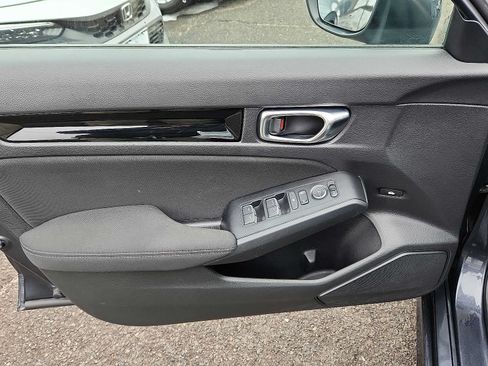 Certified 2022 Honda Civic EX image 12