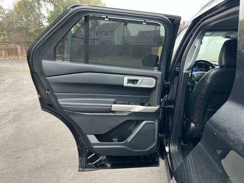 Used 2023 Ford Explorer Limited w/ Equipment Group 301A image 23