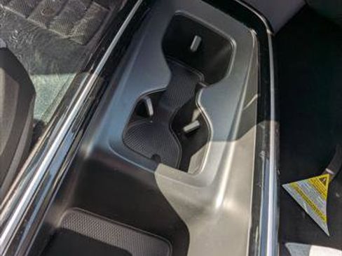 New 2025 Volkswagen ID.4 Pro image 14