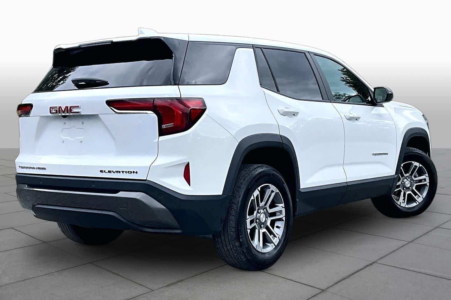 Used 2026 GMC Terrain Elevation AWD/4WD image 13