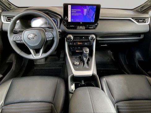 Used 2023 Toyota RAV4 XSE AWD/4WD image 7