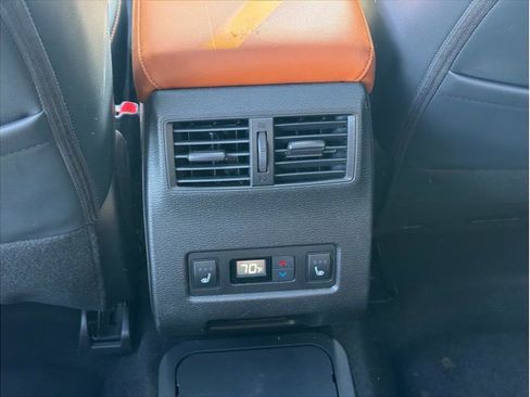 Used 2024 Mitsubishi Outlander SEL image 23