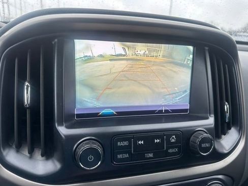 Used 2018 Chevrolet Colorado Z71 w/ Centennial Edition image 36