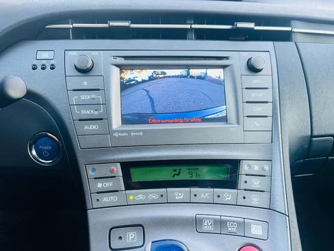 Used 2012 Toyota Prius Three FWD image 22