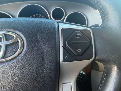Used 2016 Toyota Sequoia Platinum AWD/4WD image 18