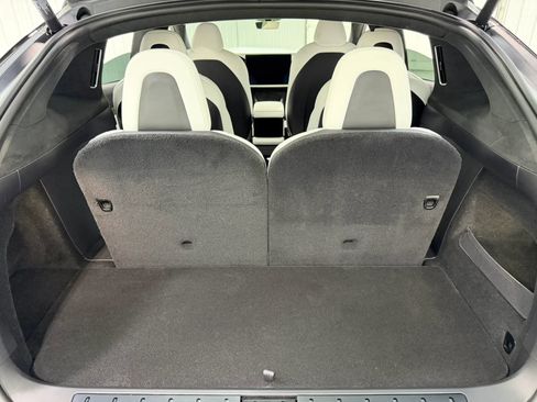 Used 2024 Tesla Model X AWD/4WD image 18