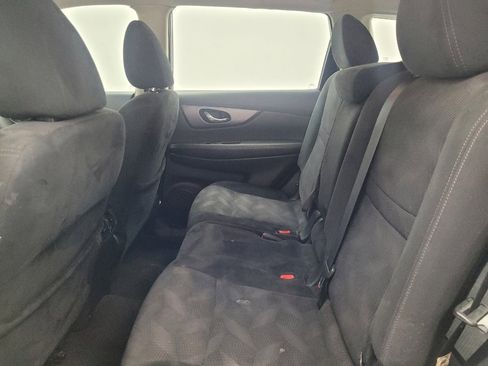Used 2016 Nissan Rogue S AWD/4WD image 18