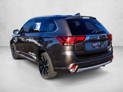 Used 2018 Mitsubishi Outlander GT image 7